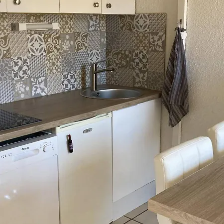 Apartment Moderne Avec Terrasse, Parking Et Clim A 5 Min De La De La Roquille - Fr-1-723-59 *